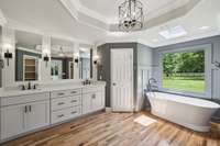 Owner's Bath has been completely updated with New Cabinets, Sinks and Counter Tops.