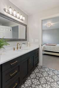 Upstairs Bathroom