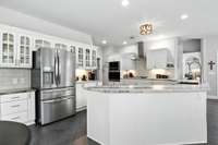 This kitchen is as ready for dinner parties as it is for takeout nights!