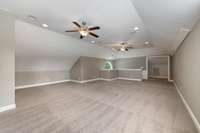 Massive upstairs bonus room