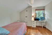 bed or hobby room 2nd floor