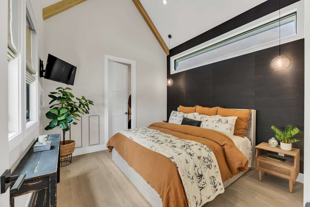 Pool House Bedroom