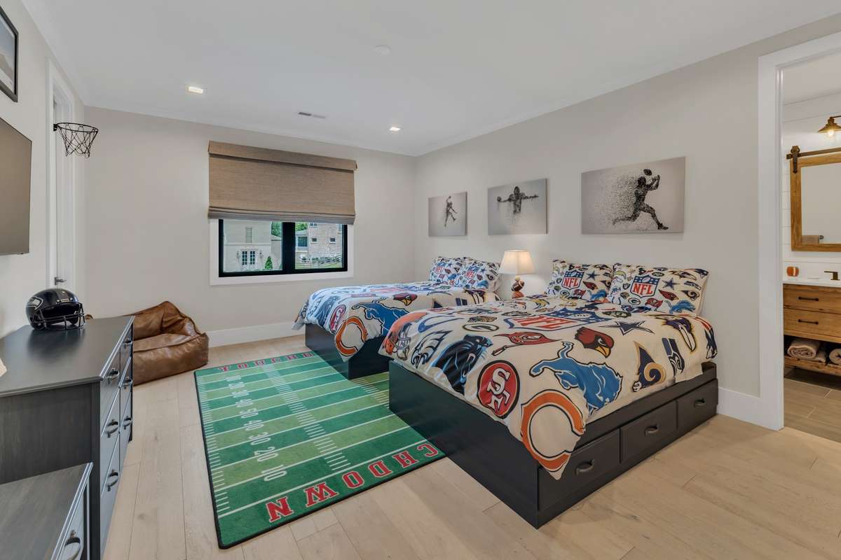 2nd Bedroom