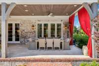 Fantastic Area for Entertaining