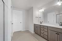 Picture of model home Willow, colors and selections may vary!
