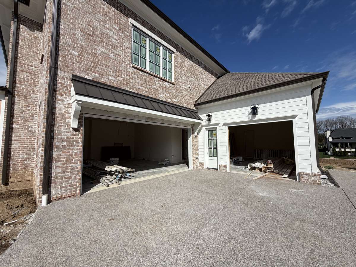 3 car garage
Photo taken: 3/20/26
