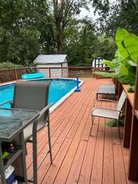 Non-chlorine pool with high-end pump system (owners will demonstrate how to use for new owners)