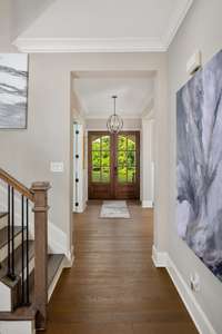 PHOTO FOR REPRESENTATION-Optional features shown.