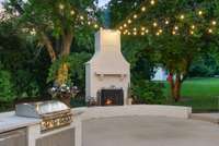 Enjoy the outdoor fireplace or a gas powered real wood burning fire pit depending on your mood.