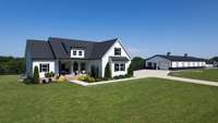 Multigenerational living in Bethpage, TN.