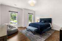 Second large bedroom with ensuite jack and jill bath