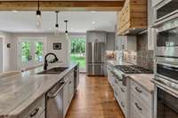 New Cafe' Appliances, 6 Burner stove, Fridge stays