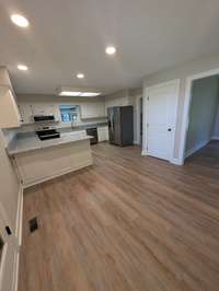 Eat-In Kitchen