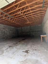 32x44 Shop with 2 12ft doors