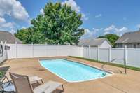 Just imagine hanging out in this private pool oasis, features privacy fence and plenty of patio and yard space