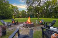 Such an amazing setting for entertaining and/or tranquil evenings with a glass of wine and a book