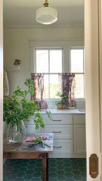 Photo for example purposes - similar floor plan and finishes