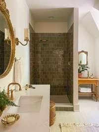 Photo for example purposes - similar floor plan and finishes