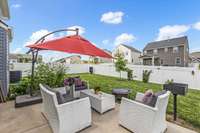 Patio and built in bbq (stays)