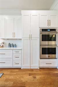 Double ovens...and what"s that custom cabinets?