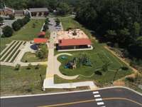 The White House Recreation Complex is located minutes away from Copes Crossing.