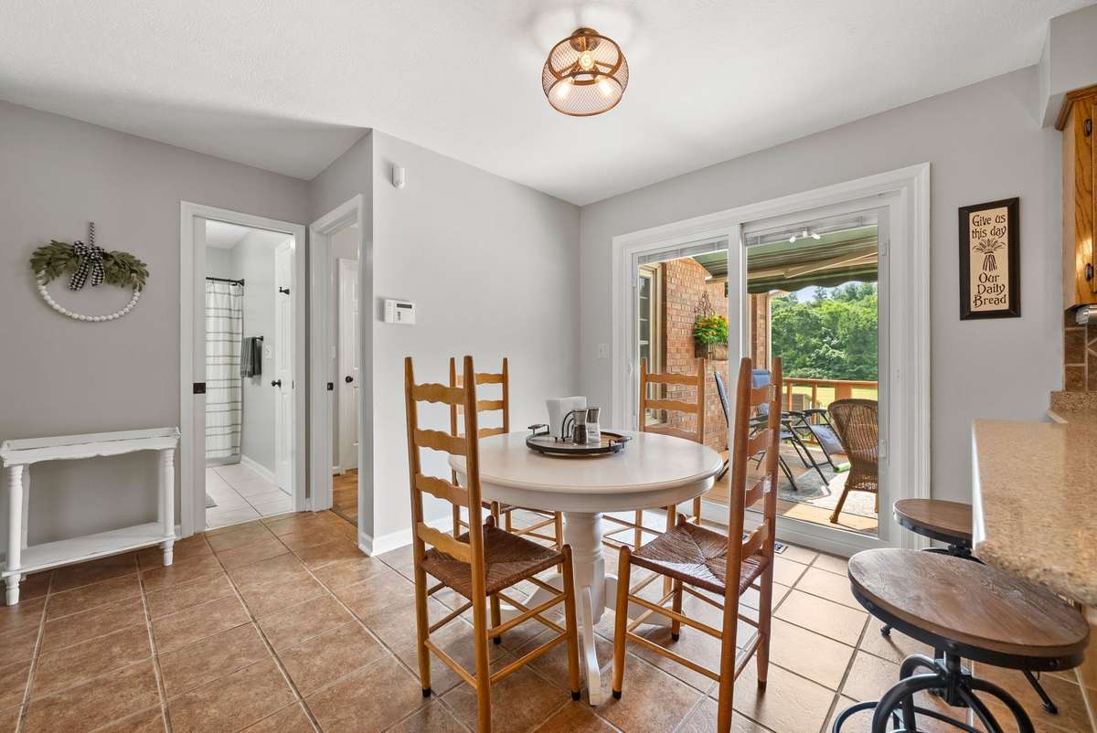 Breakfast Nook