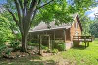Beautifully built cabin with character and charm!