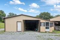Detached Garage/ Carport