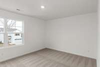 3 spacious guest rooms!