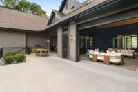 Easy terrace entertaining.