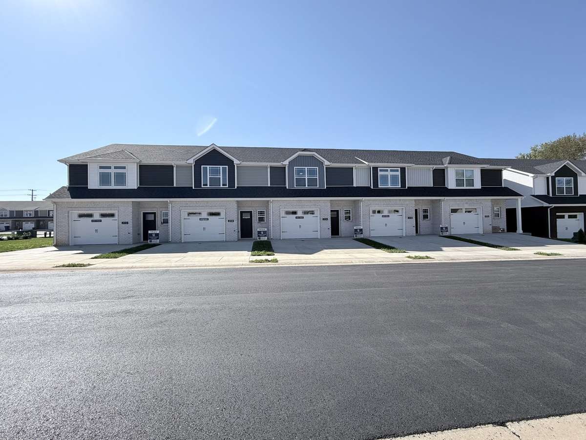 206 West Fallow Court is the third unit from the left.