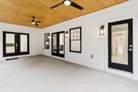 Covered Rear Deck to enjoy watching nature