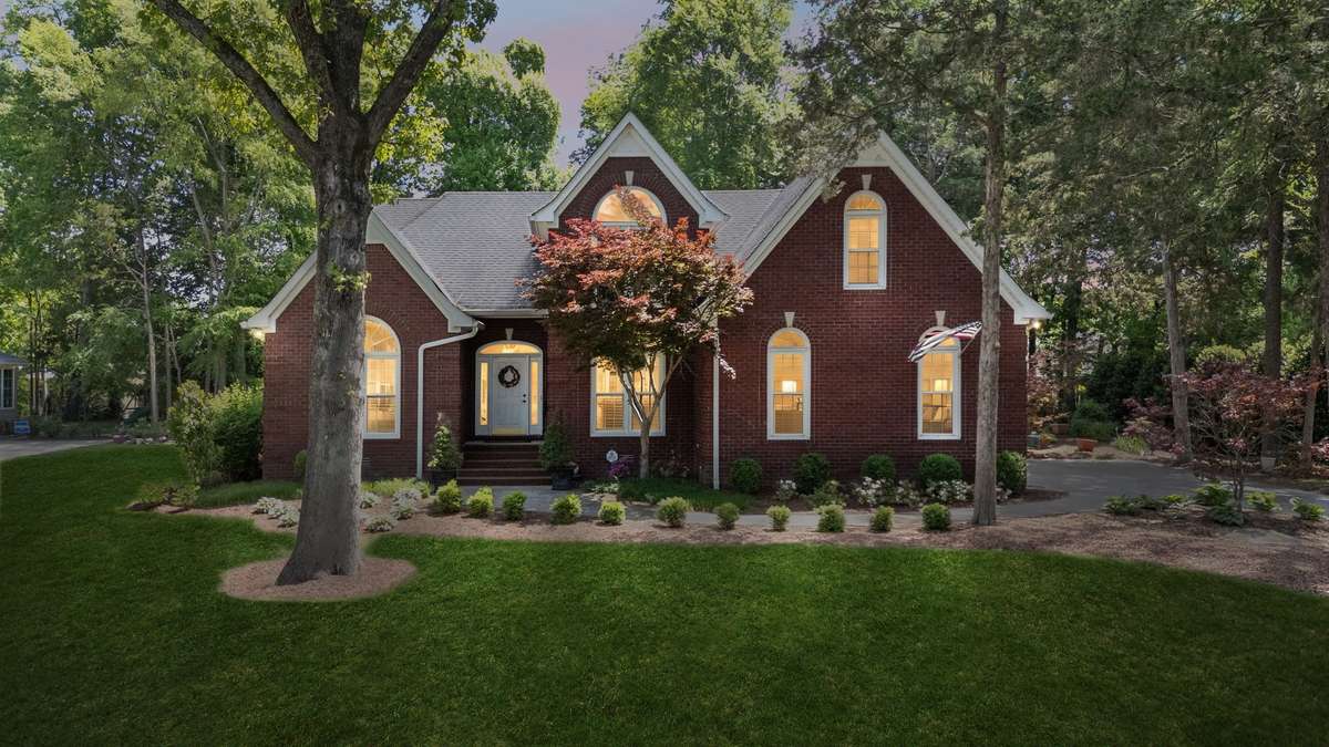 2230 Northwoods Drive, Murfreesboro, Tn 37130