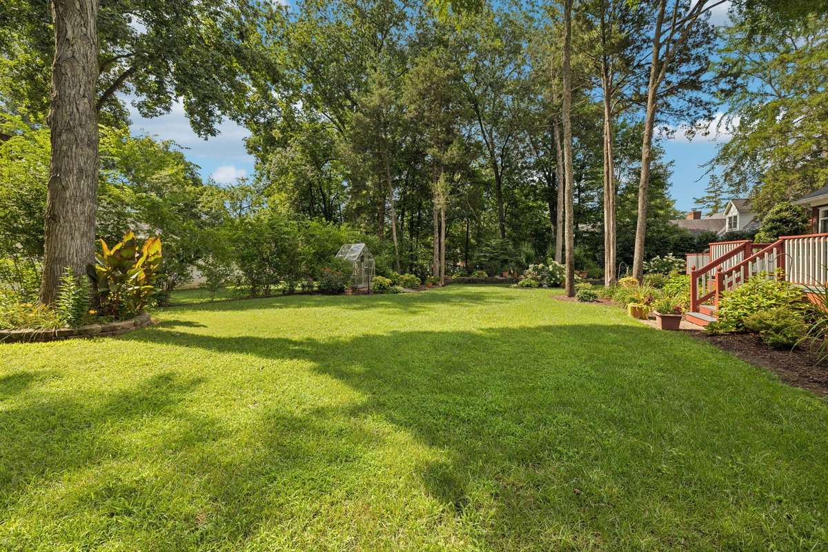 2230 Northwoods Dr. Murfreesboro, TN 37130