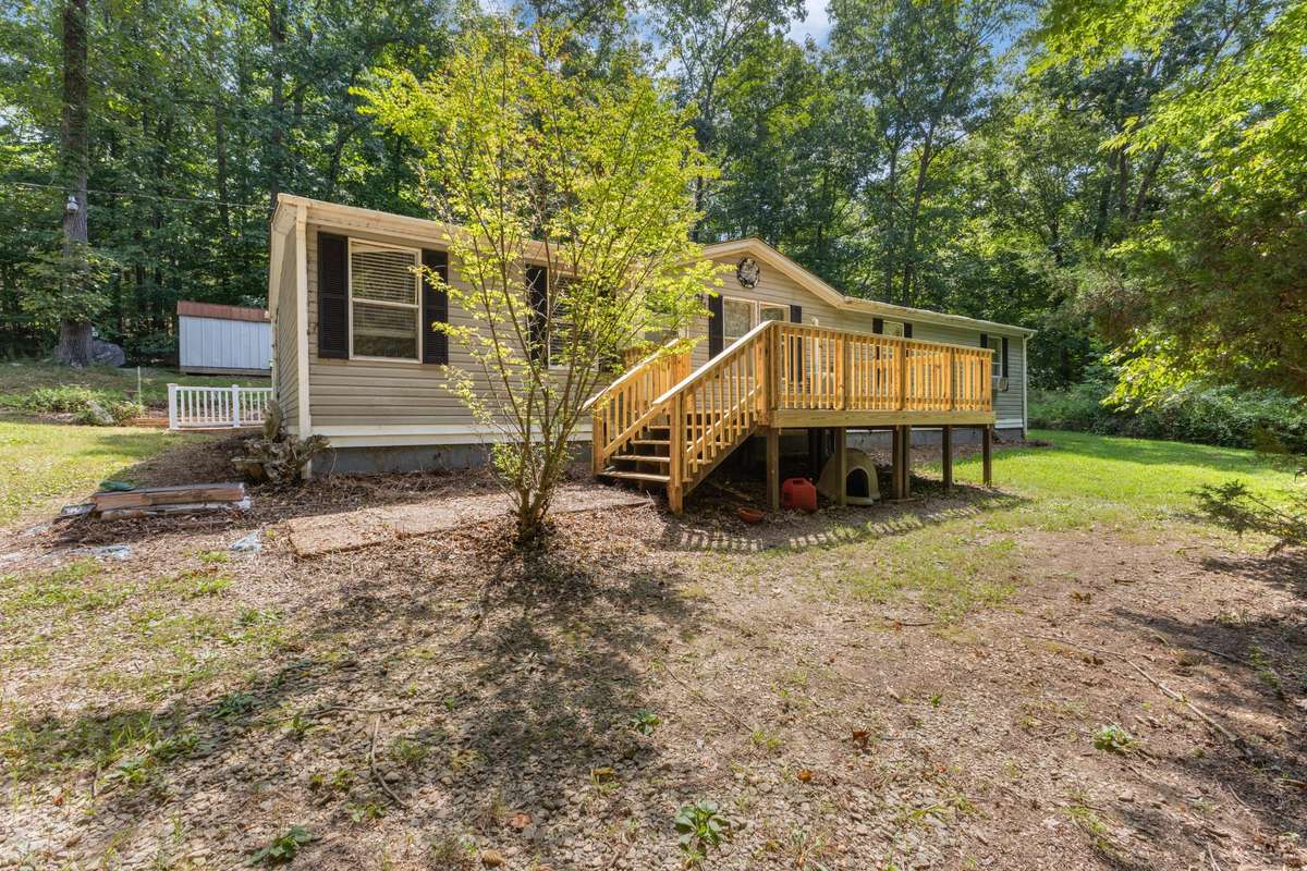 2499 Foster Rd, Cumberland Furnance, TN - 3BR/2BA