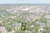 5-10 to Downtown Nashville, The Gulch & BNA airport.  Urban living at its finest!