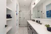 2BR en-suite bathroom