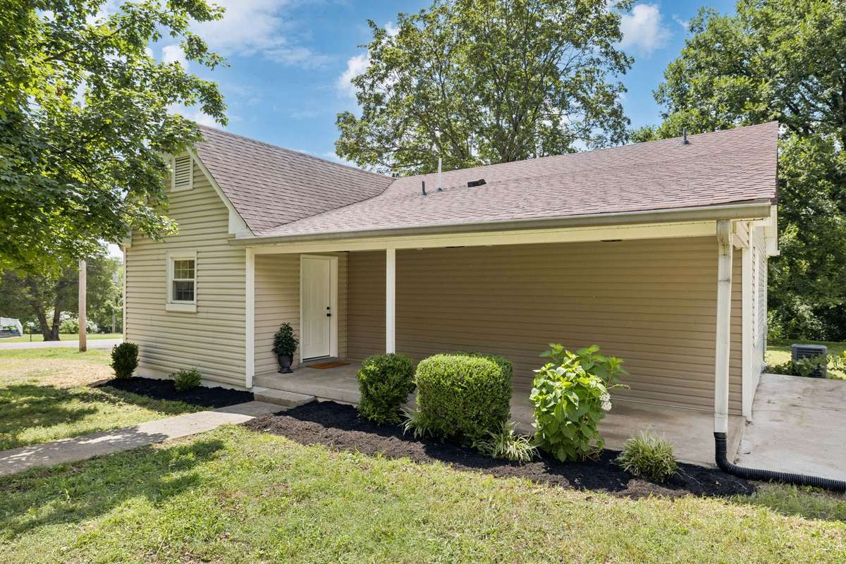 Welcome home to 226 Garwood Drive!