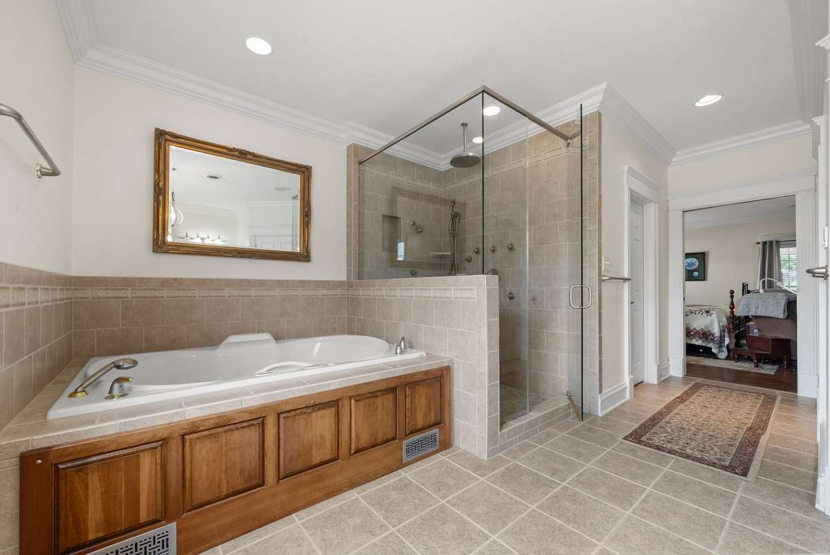 Garden and separate shower