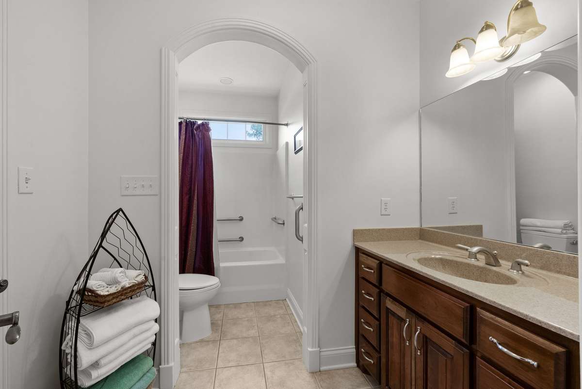 Bathroom #2 that serves Bedrooms 2, 3 and the office
