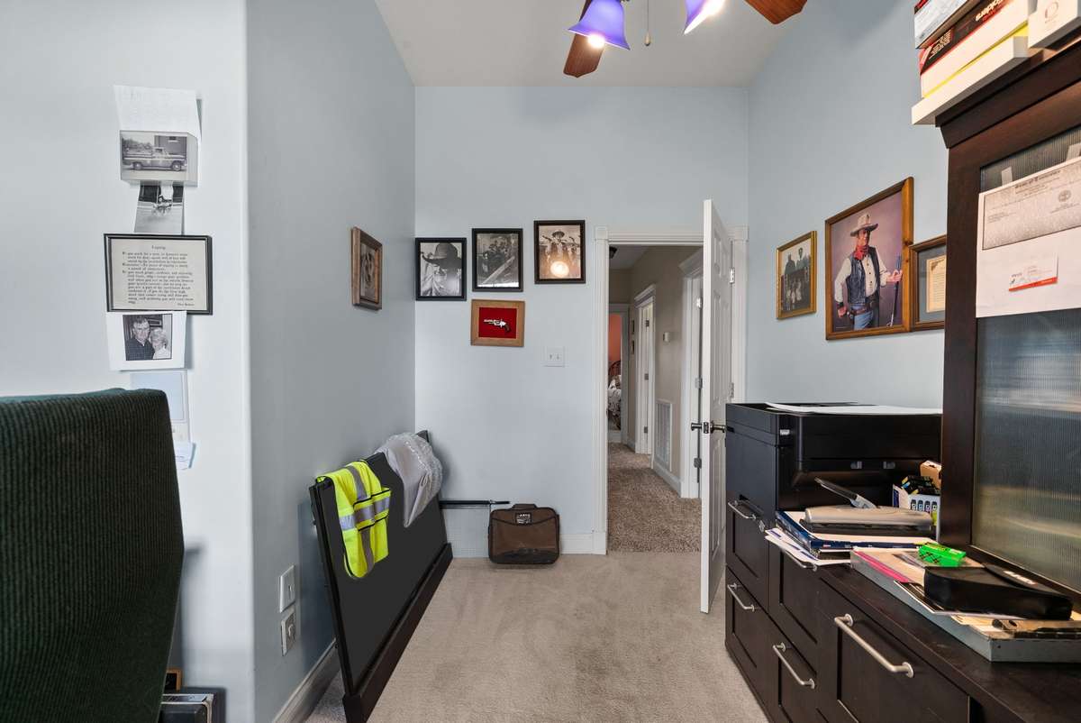 12x10 flex room or office