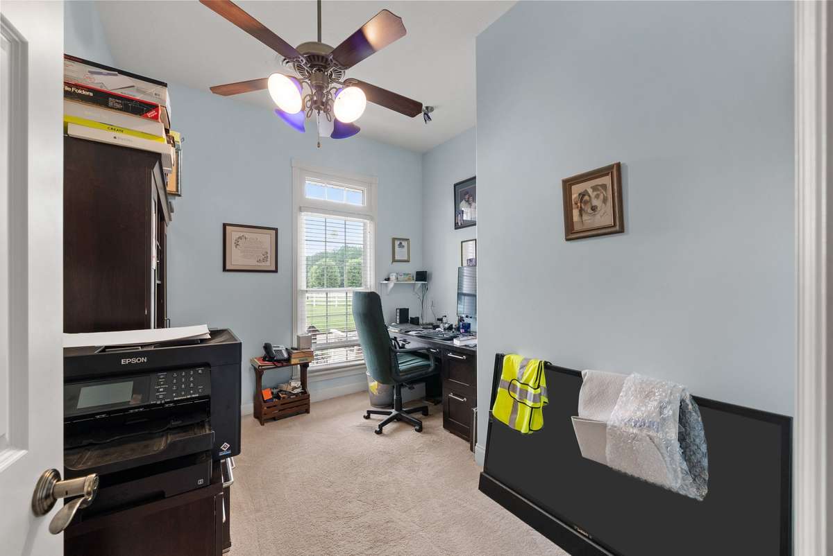 12x10 flex room or office