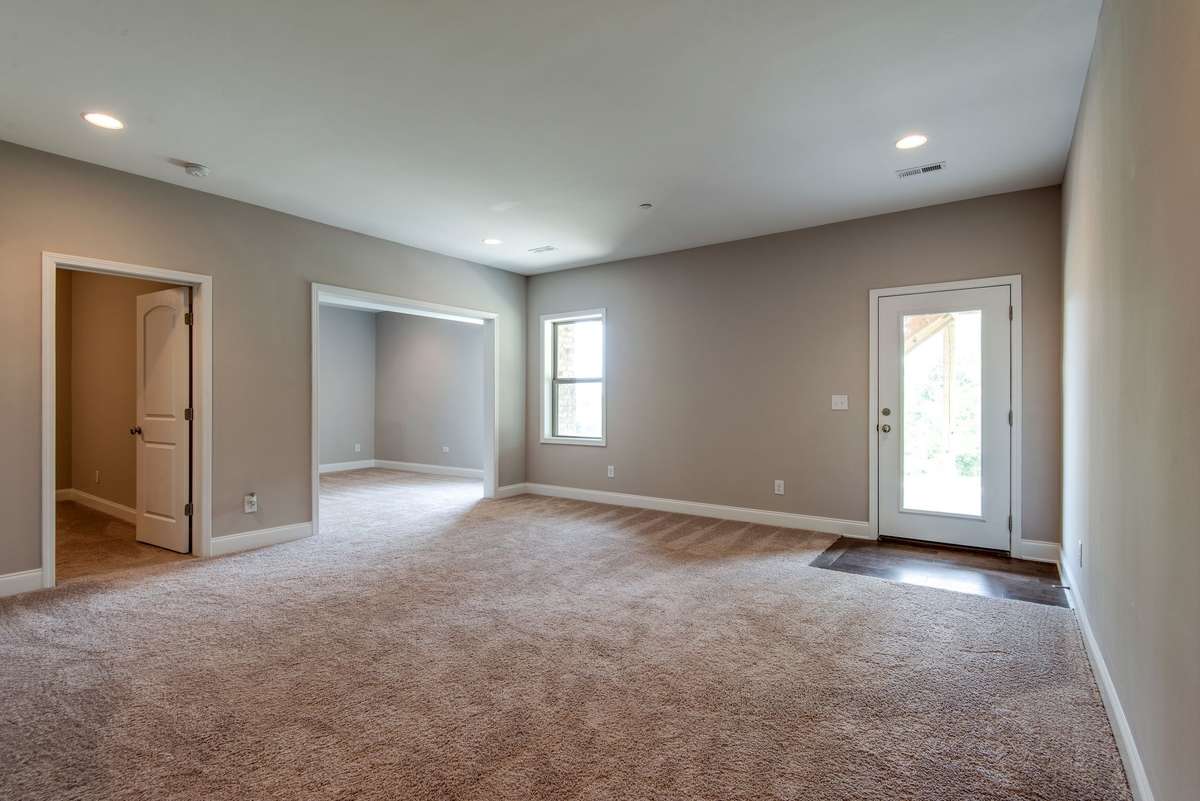 Photos of a similar build ...