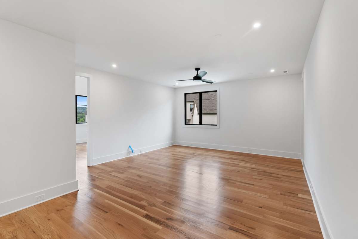 Representation Photos - Not Actual House