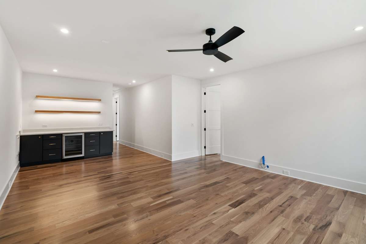 Representation Photos - Not Actual House