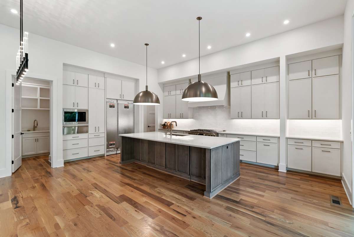 Representation Photos - Not Actual House