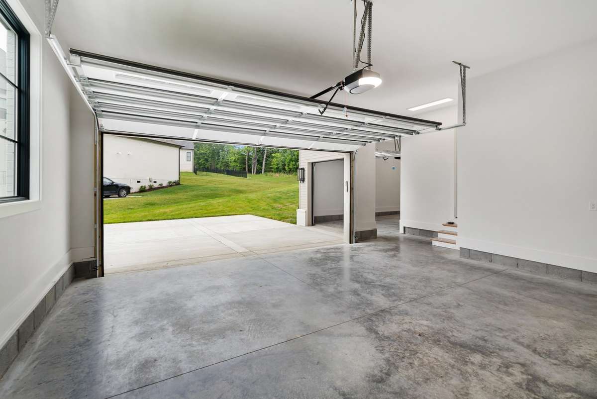 Representation Photos - Not Actual House