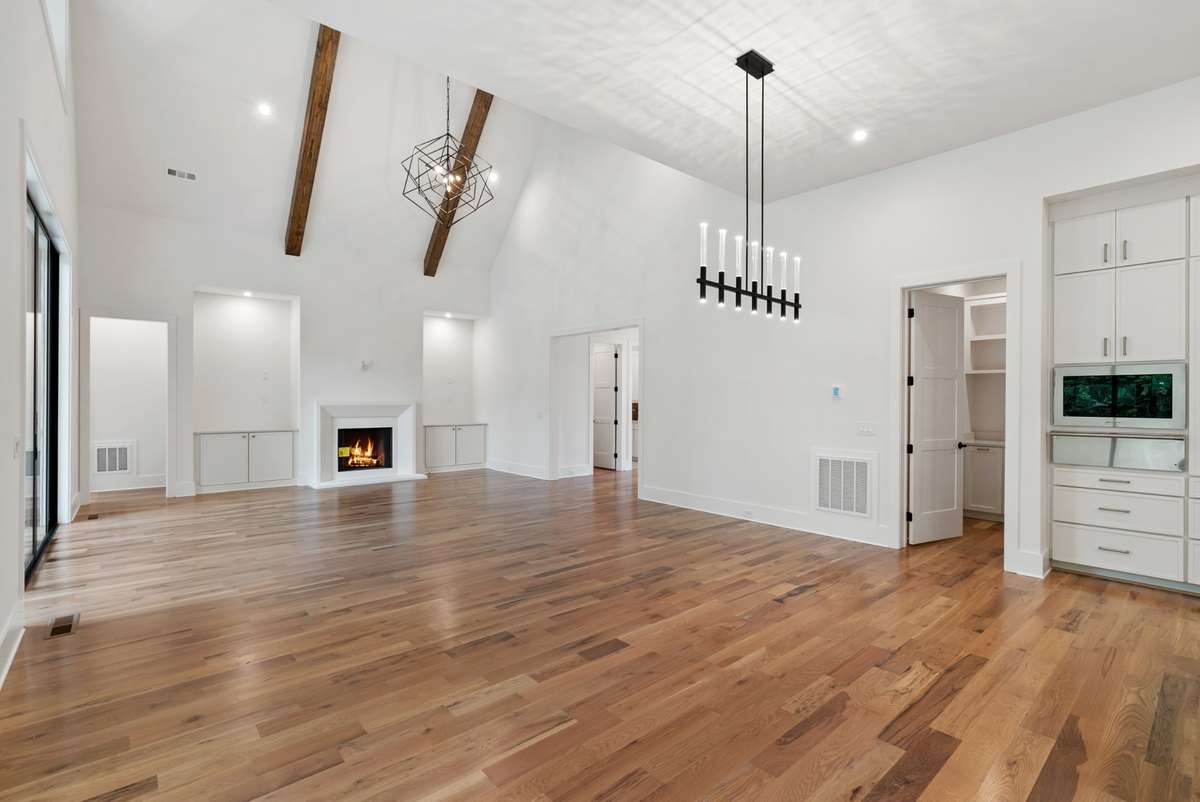 Representation Photos - Not Actual House