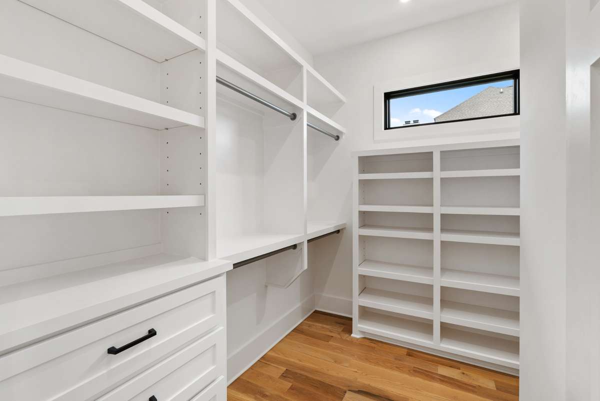 Representation Photos - Not Actual House