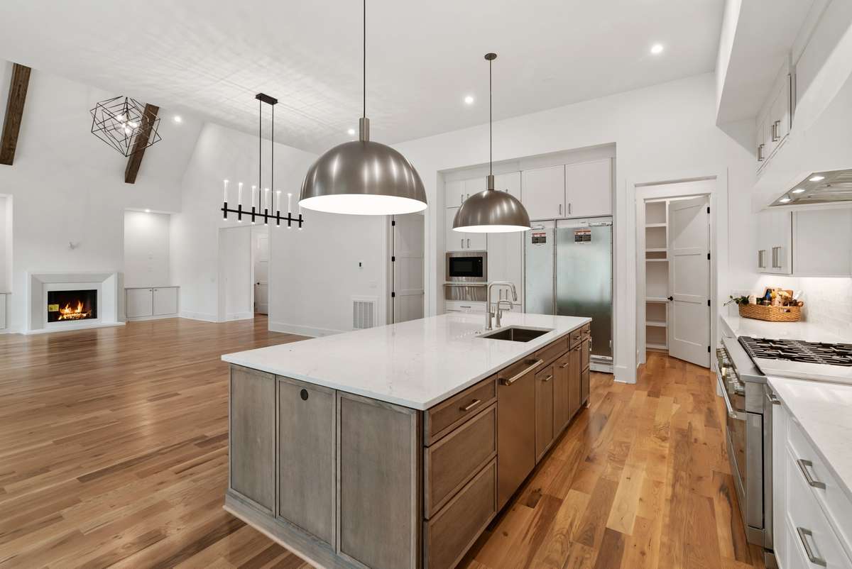 Representation Photos - Not Actual House